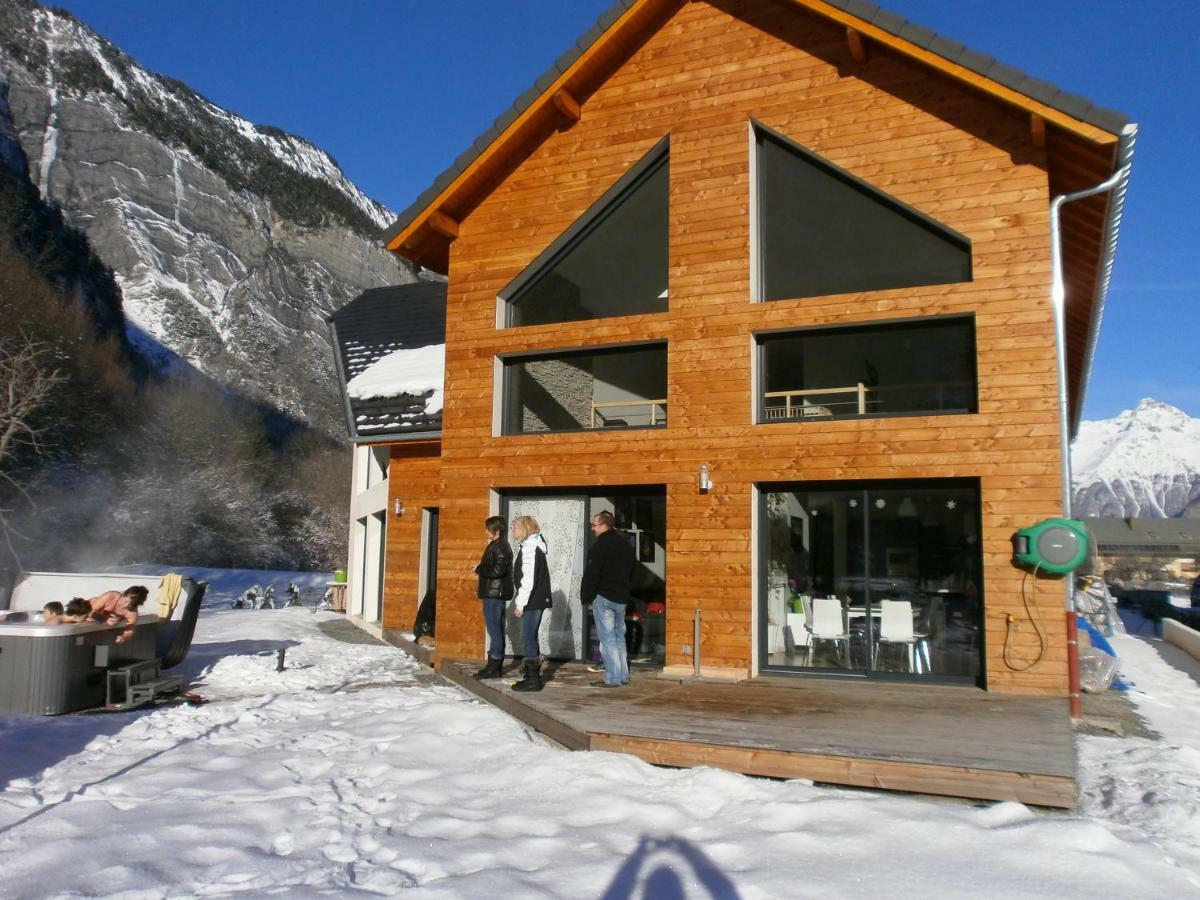 #Lemasdoisans Au Pied De L'Alpe D'Huez Via Bourg D'Oisans L'Etoile Des Glaciers Le Bourg-dʼOisans 외부 사진
